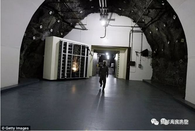 特朗普曾在抗議者包圍白宮期間躲進地堡，如何應(yīng)急？(圖5)